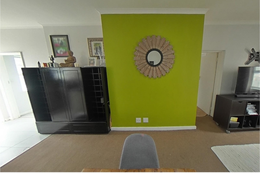 2 Bedroom Property for Sale in Zonnebloem Western Cape